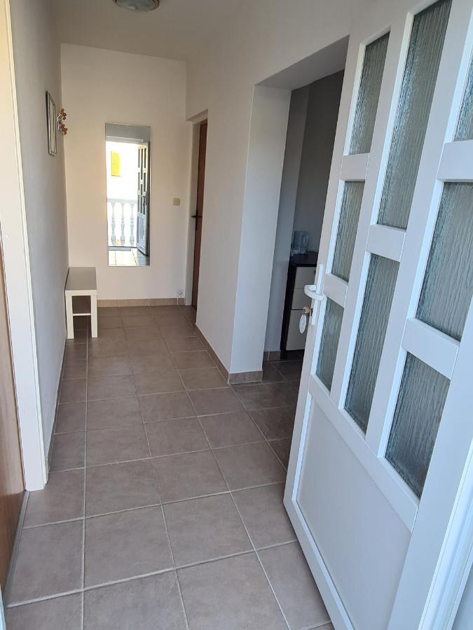 Seaside Apartments With A Swimming Pool Barbat, Rab - 4951 Barbat na Rabu المظهر الخارجي الصورة